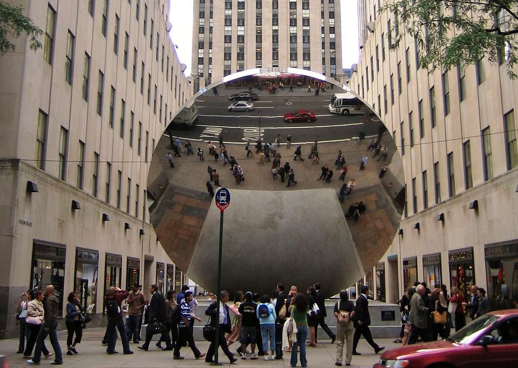 Sky_Mirror_at_Rockefeller_Center 